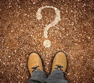 The difference between orthopedic shoes and orthopaedic shoes?